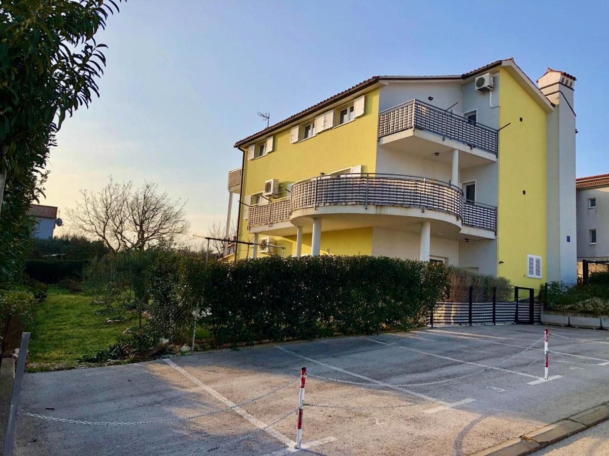 شقة Goldfinch Estate بنجول المظهر الخارجي الصورة