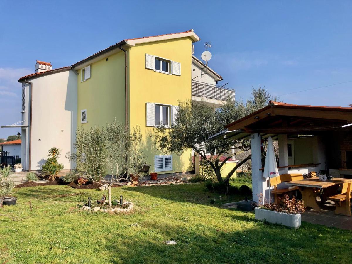 شقة Goldfinch Estate بنجول المظهر الخارجي الصورة