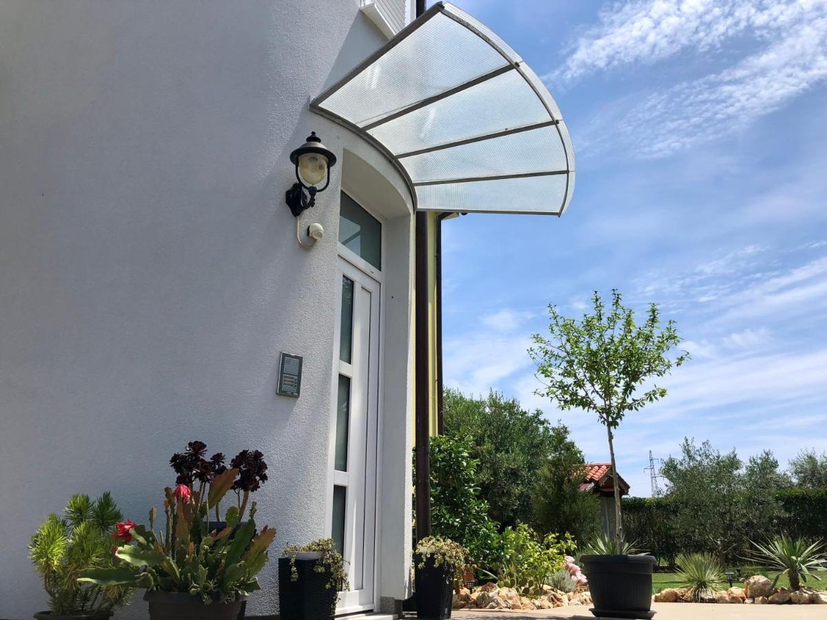 شقة Goldfinch Estate بنجول المظهر الخارجي الصورة